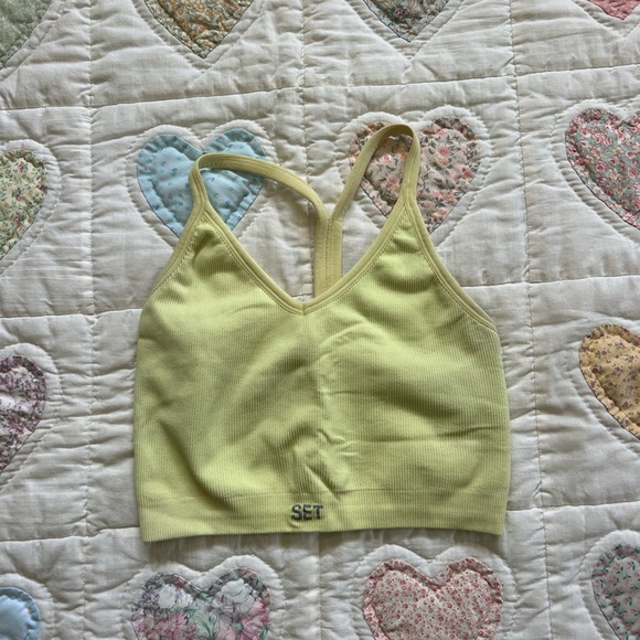 Set Active Pale Yellow Sculpt Flex Ribbed V bra (Size xs/s) - Picture 8 of 9